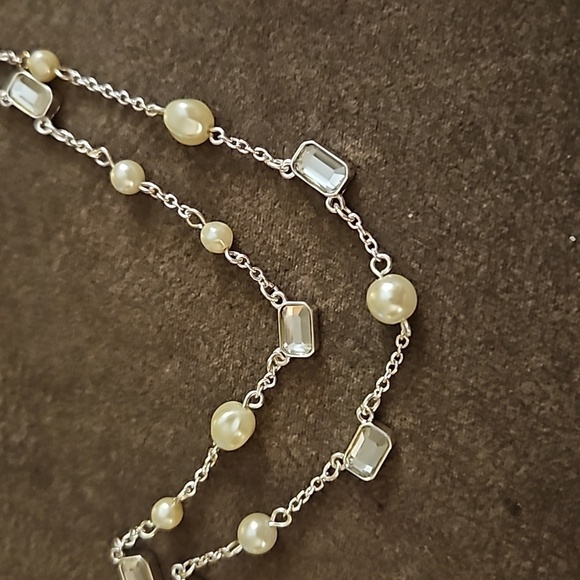 VTG SAQ AVON Layered Rhinestone Pearl Chain Necklace - Picture 4 of 7